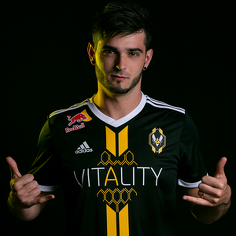 Vitality eternal fire прогноз. Шокс Виталити. Шокс тим Виталити. Шокс КС. Shox CS go.