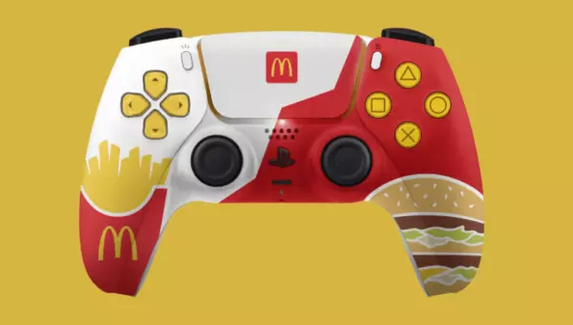 McDonald’s выпустил 50 геймпадов PS5 с дизайном из бургеров и картошки