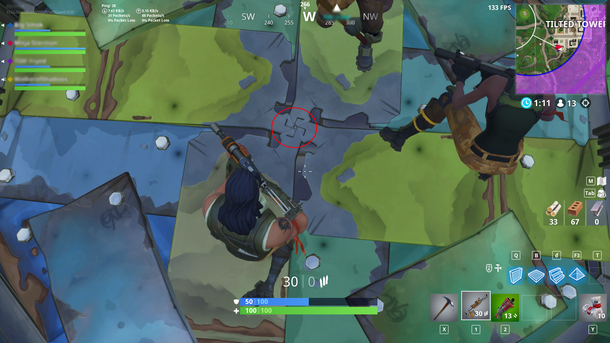 Igroki Sluchajno Nashli Sposob Izobrazit Svastiku V Fortnite Epic - svastika poyavlyaetsya esli soedinit drug s drugom po krugu chetyre metallicheskie plastiny