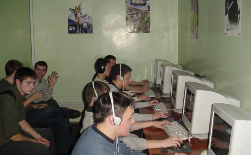 Компьютерные клубы 2000-х. Фото иллюстративное | Источник: infoteck.ru